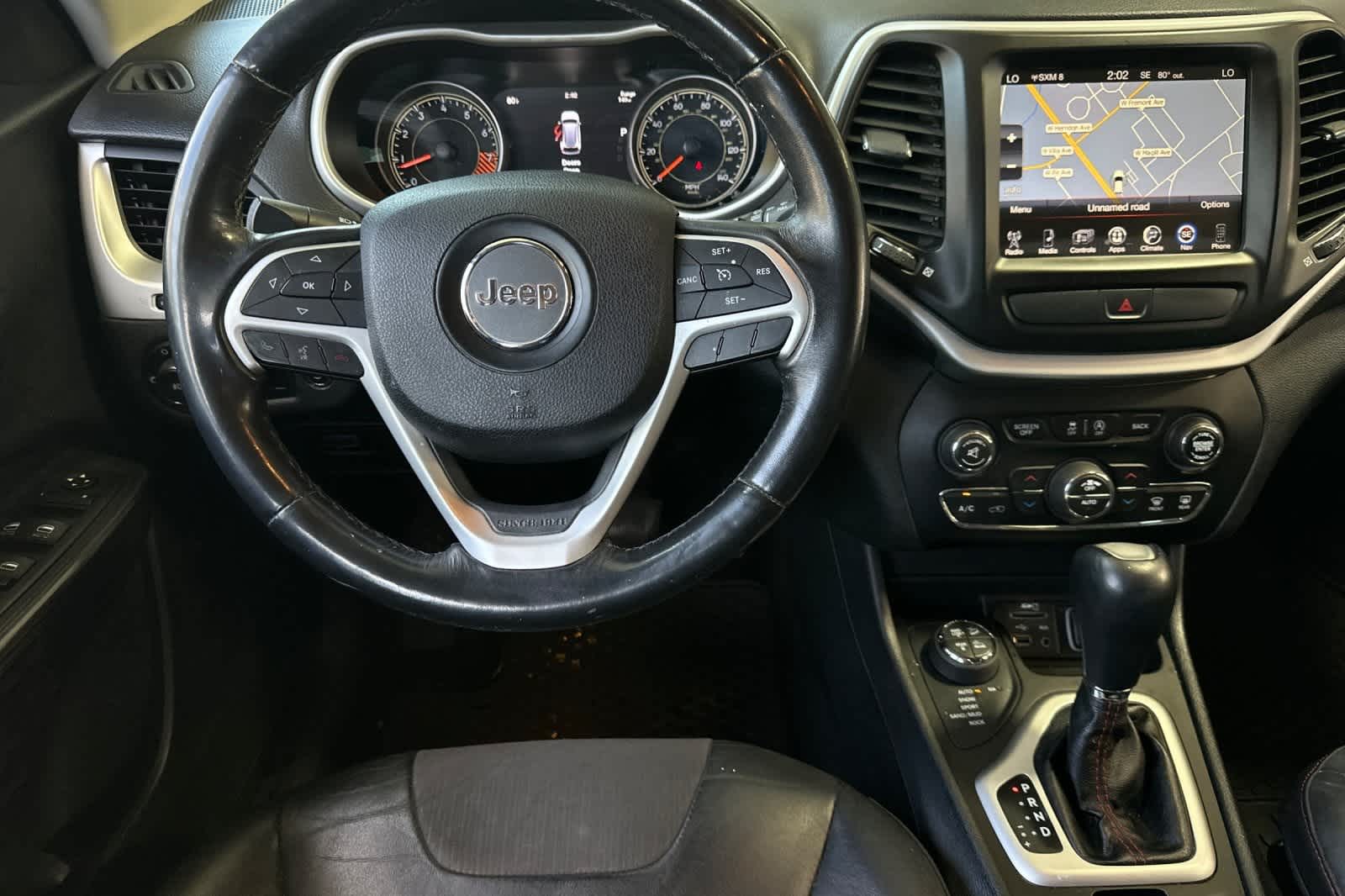 Thumbnail: 2015 Jeep Cherokee - 17