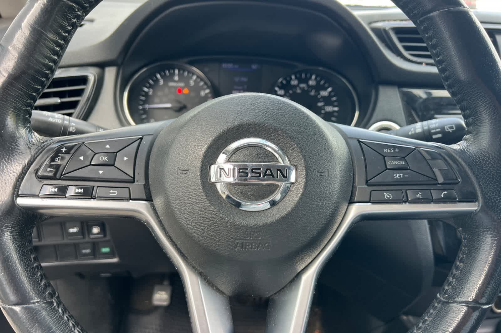 Thumbnail: 2018 Nissan Rogue - 26