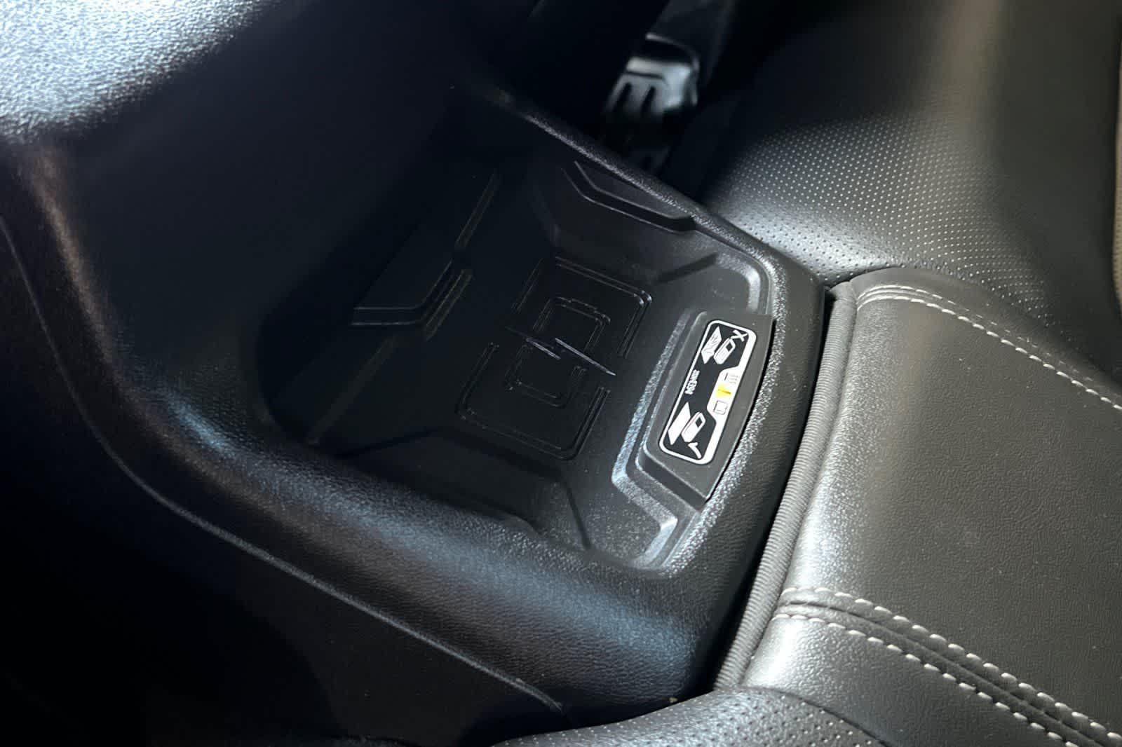 Thumbnail: 2016 Chevrolet Camaro - 15