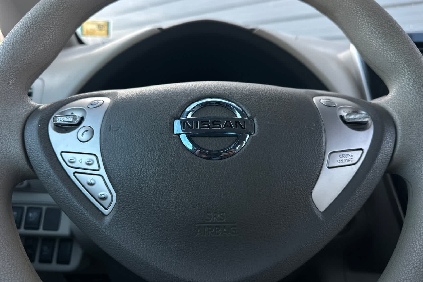 Thumbnail: 2011 Nissan Leaf - 25