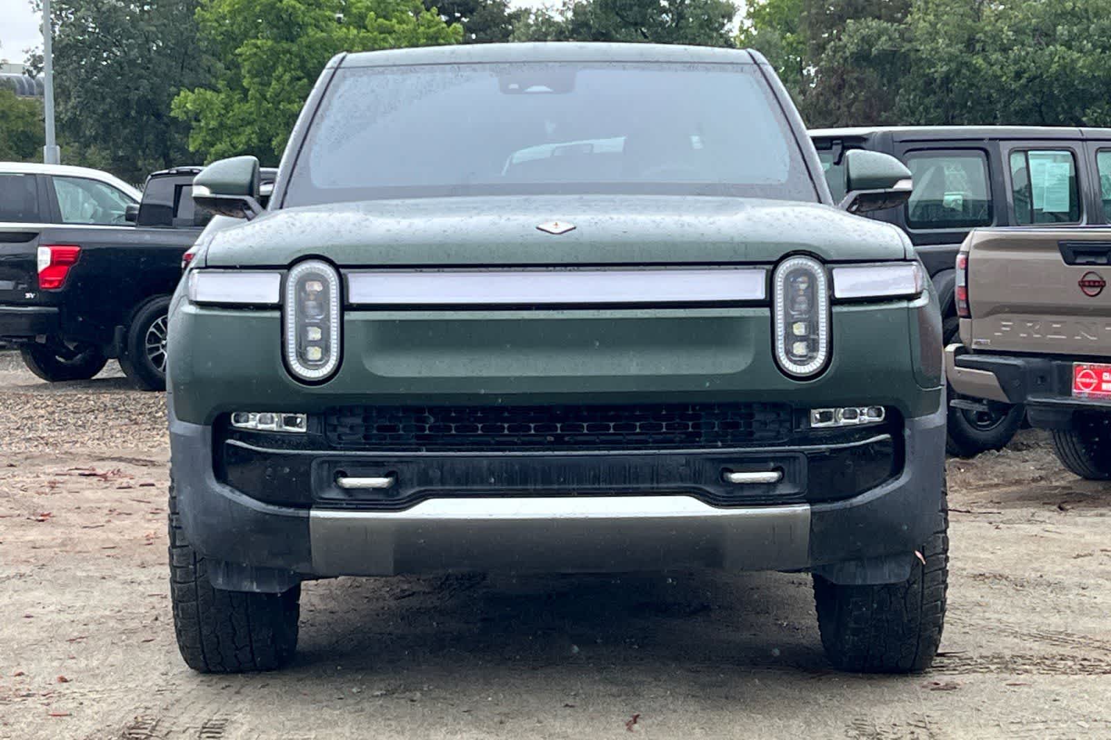 Thumbnail: 2022 Rivian R1T - 11