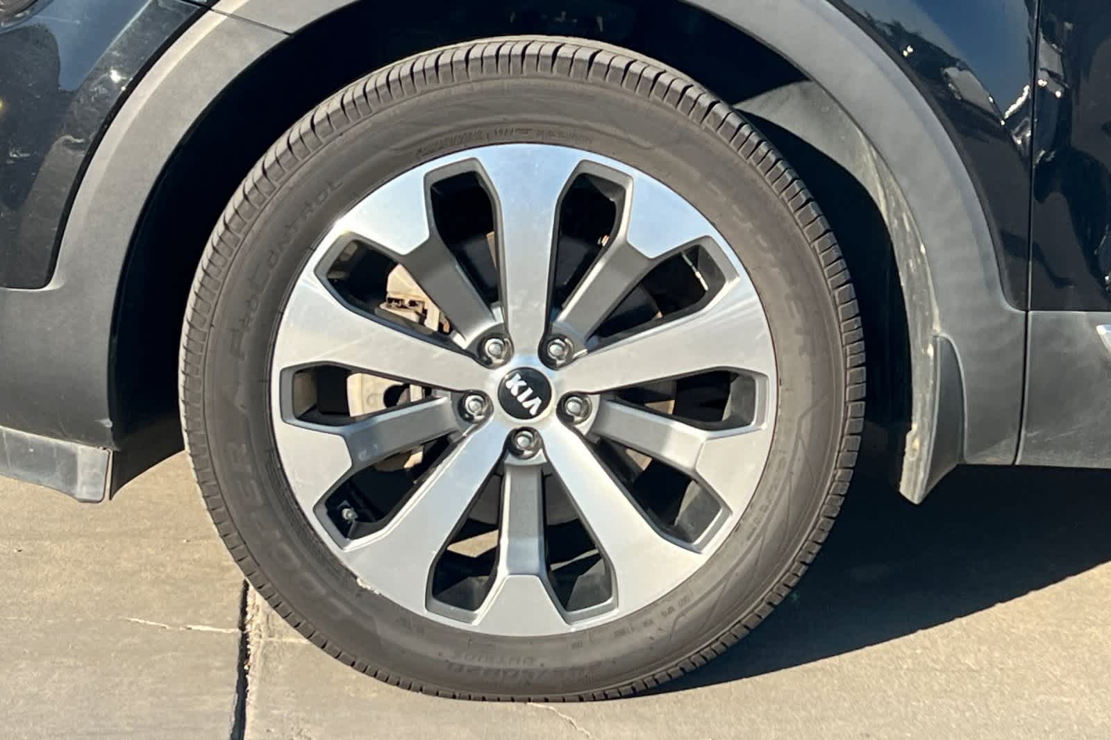 Thumbnail: 2020 Kia Telluride - 28