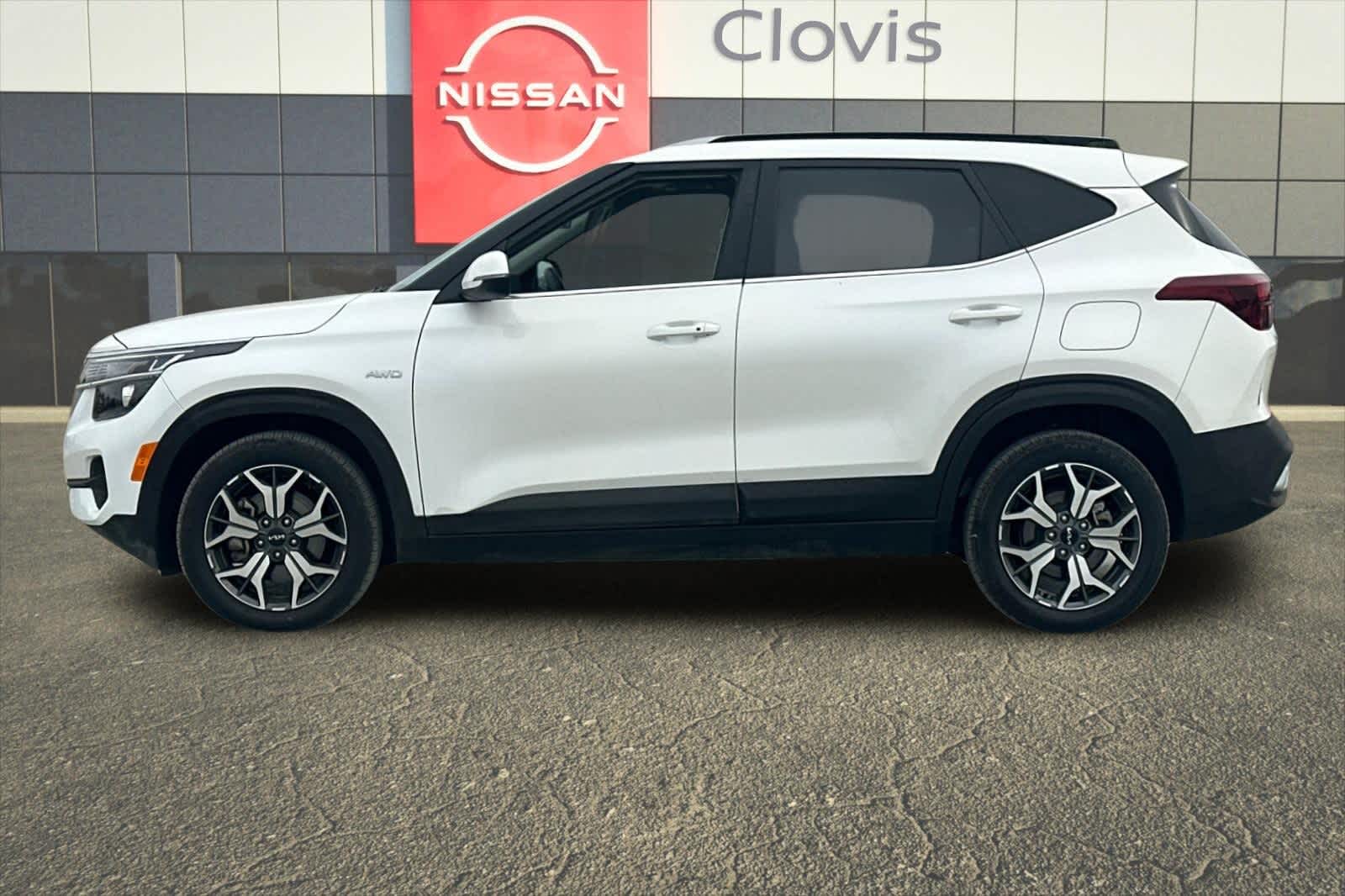 Thumbnail: 2022 Kia Seltos - 6