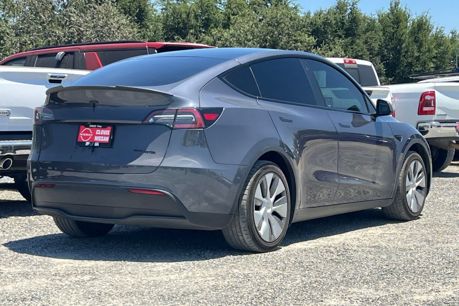 Thumbnail: 2020 Tesla Model Y - 3