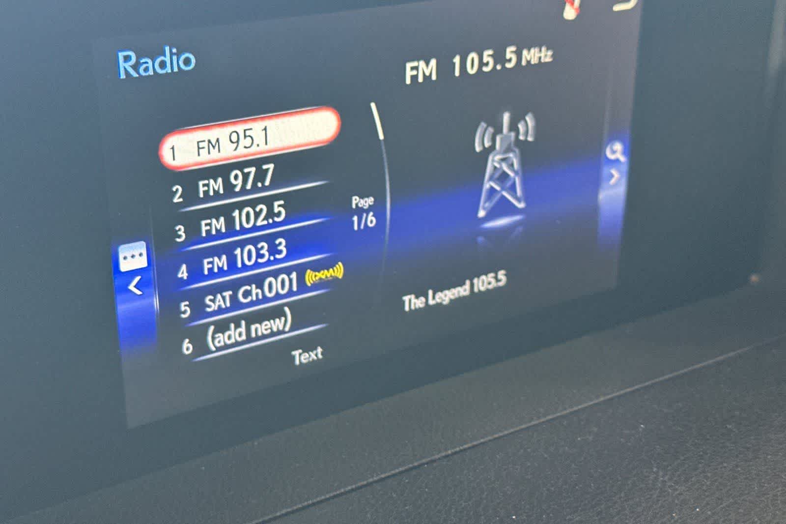 Thumbnail: 2020 Lexus IS - 19