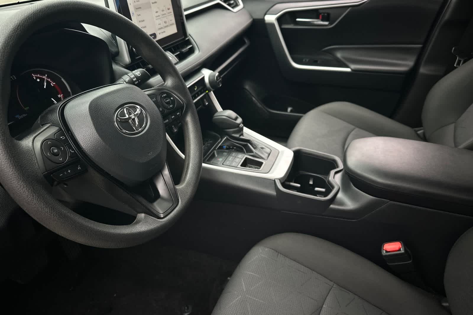 Thumbnail: 2025 Toyota RAV4 - 12