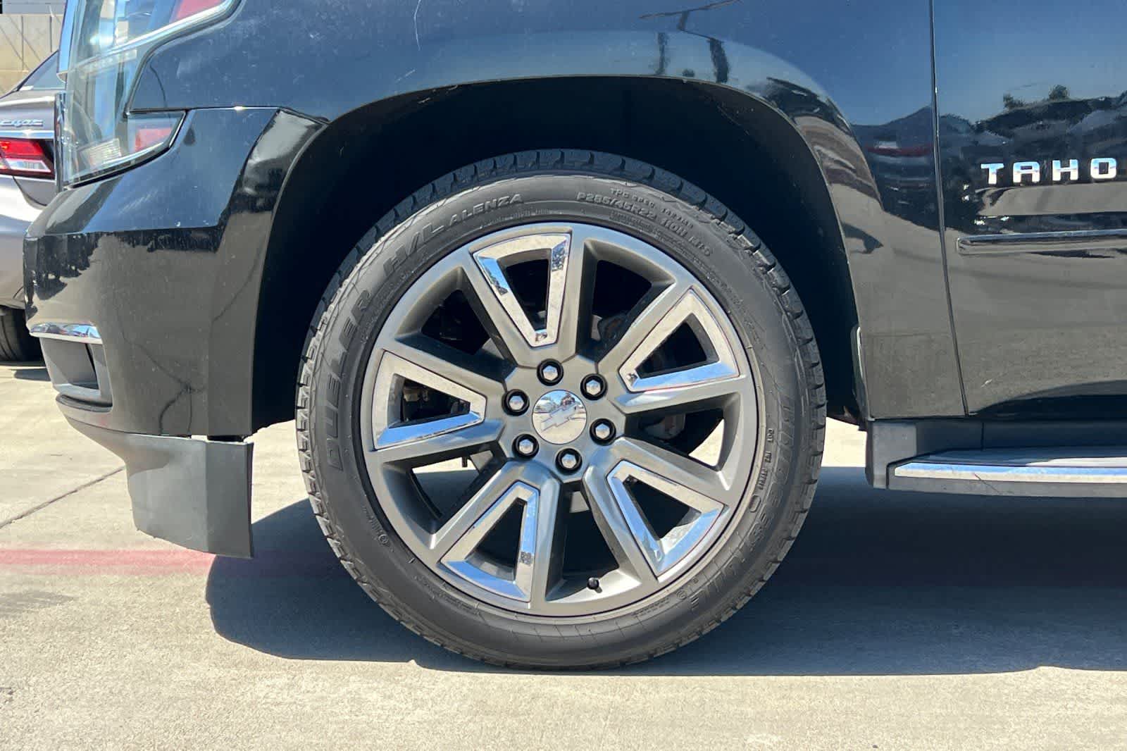 Thumbnail: 2019 Chevrolet Tahoe - 12