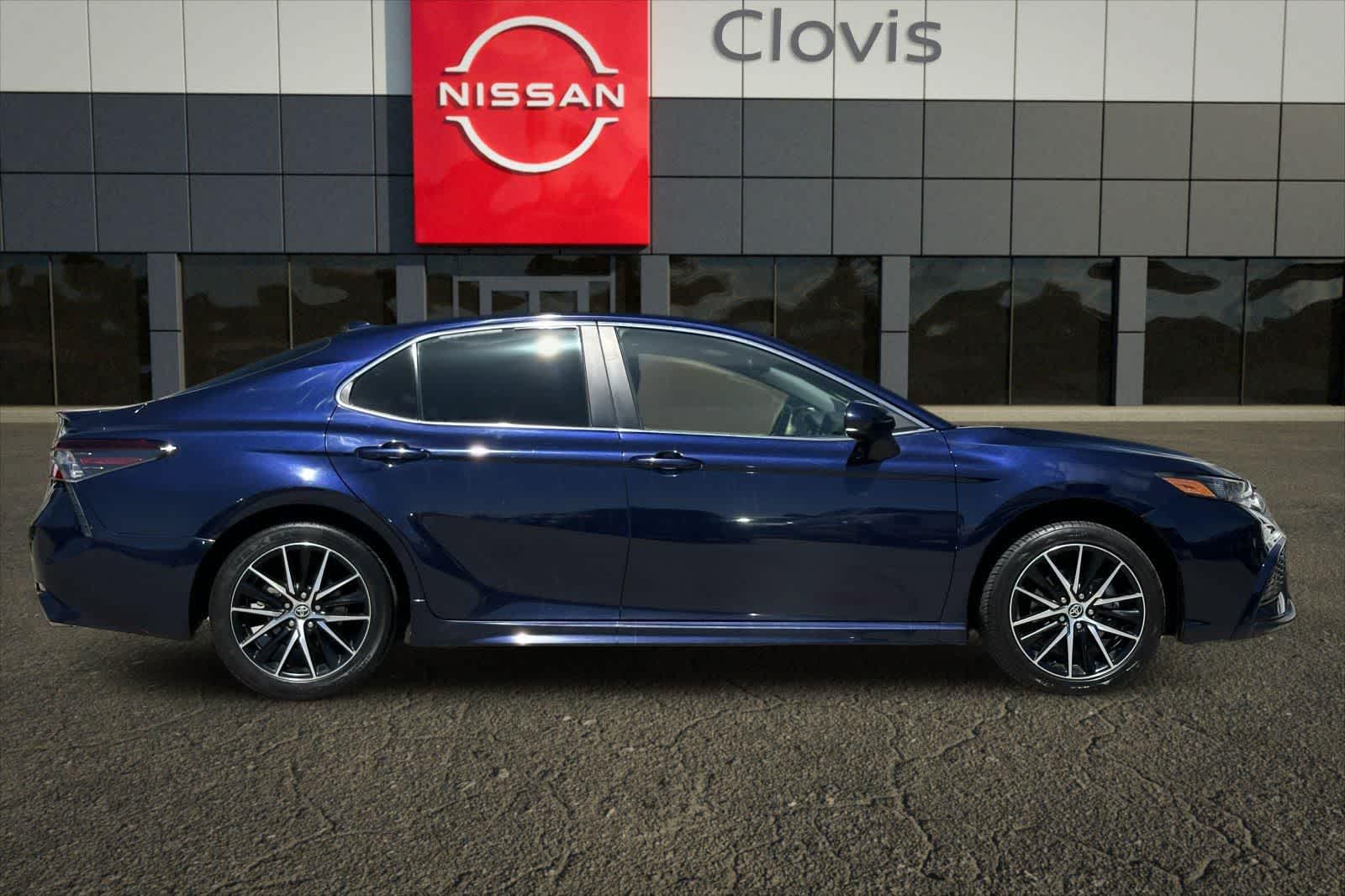 Thumbnail: 2021 Toyota Camry - 9