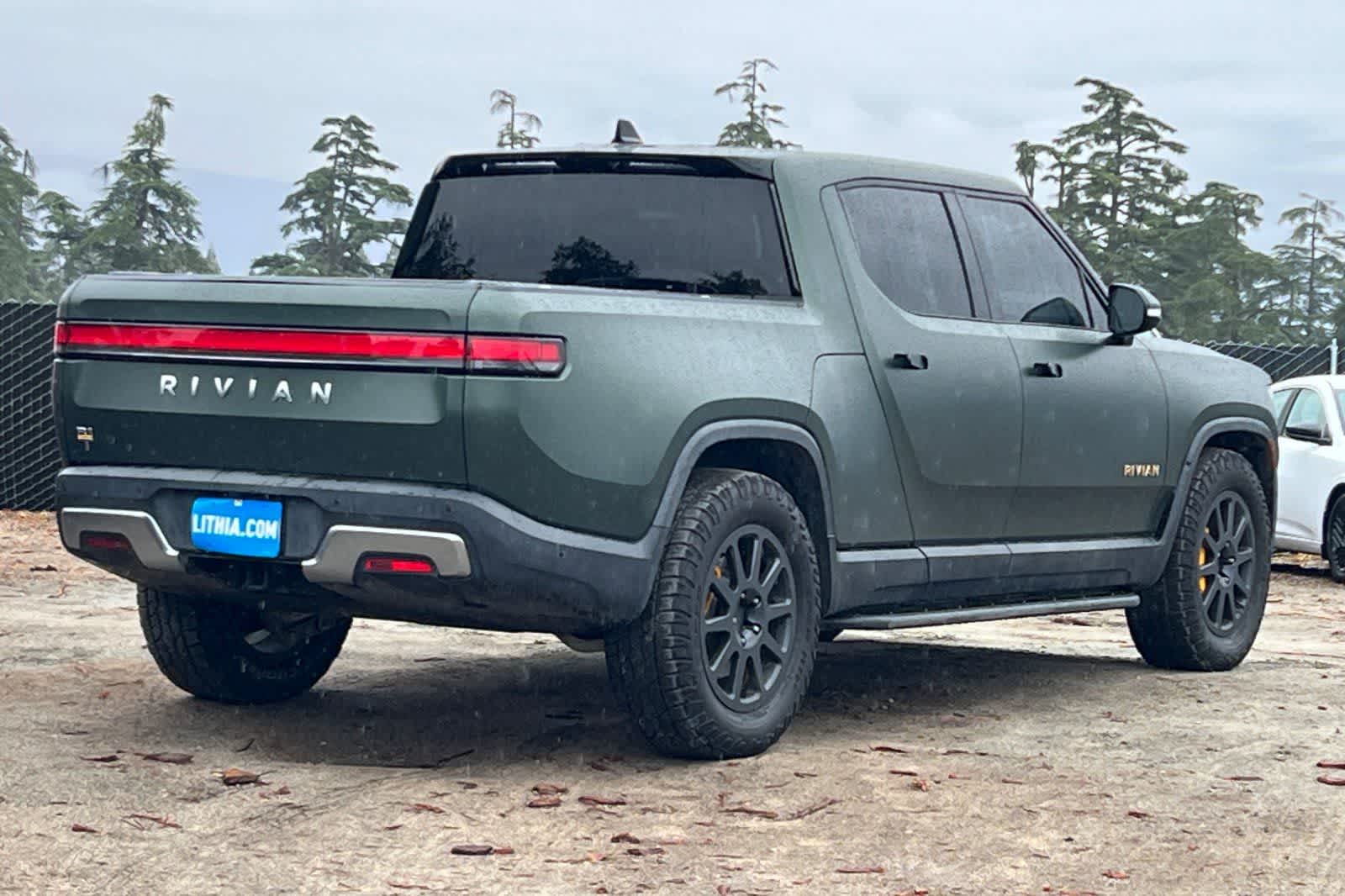 Thumbnail: 2022 Rivian R1T - 3