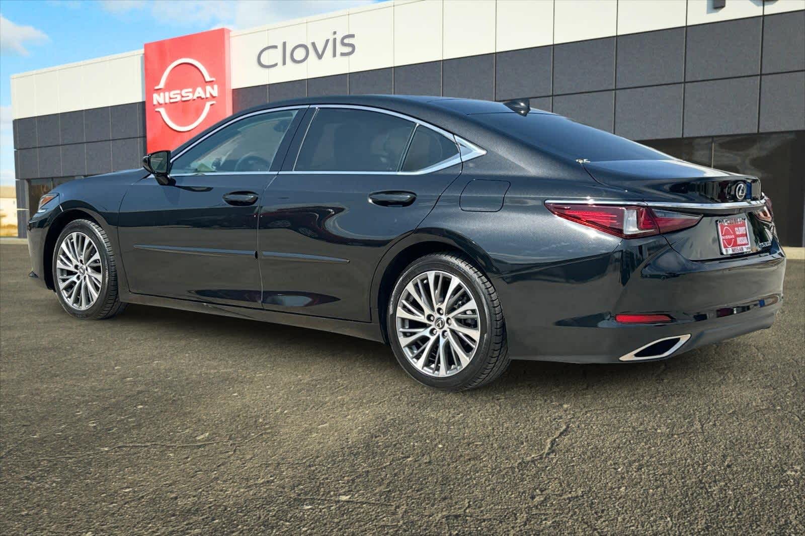 Thumbnail: 2019 Lexus ES - 7