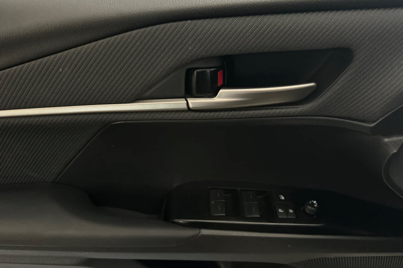 Thumbnail: 2025 Toyota Camry - 15