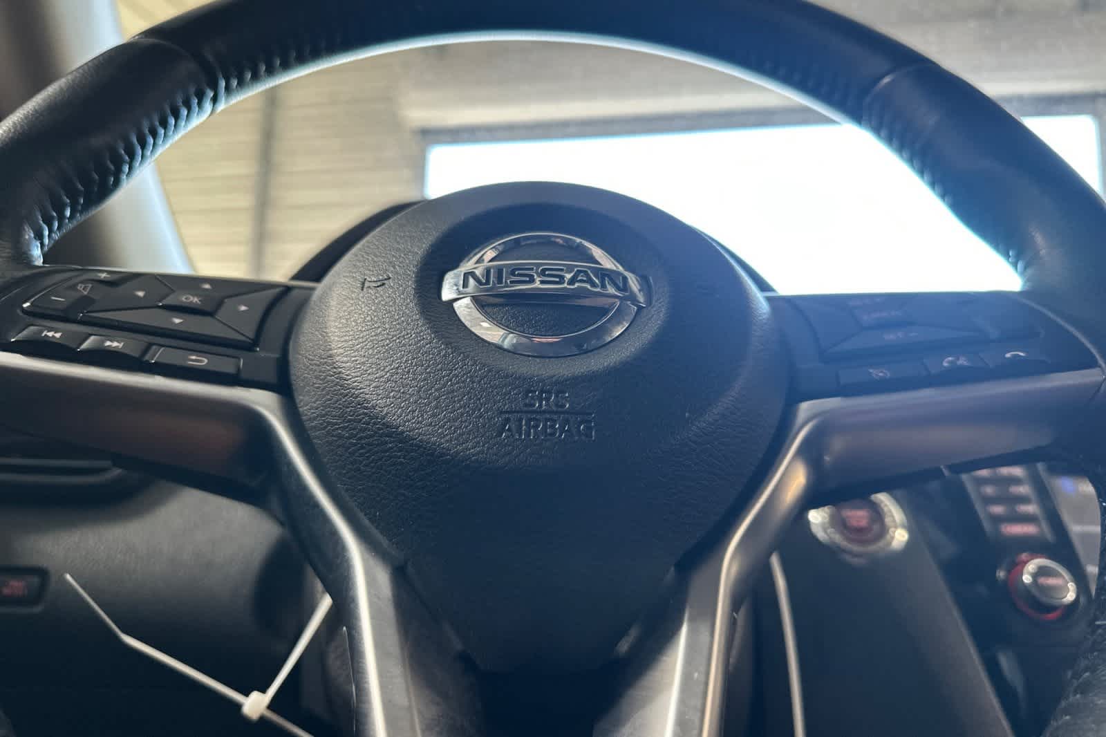 Thumbnail: 2017 Nissan Rogue - 26