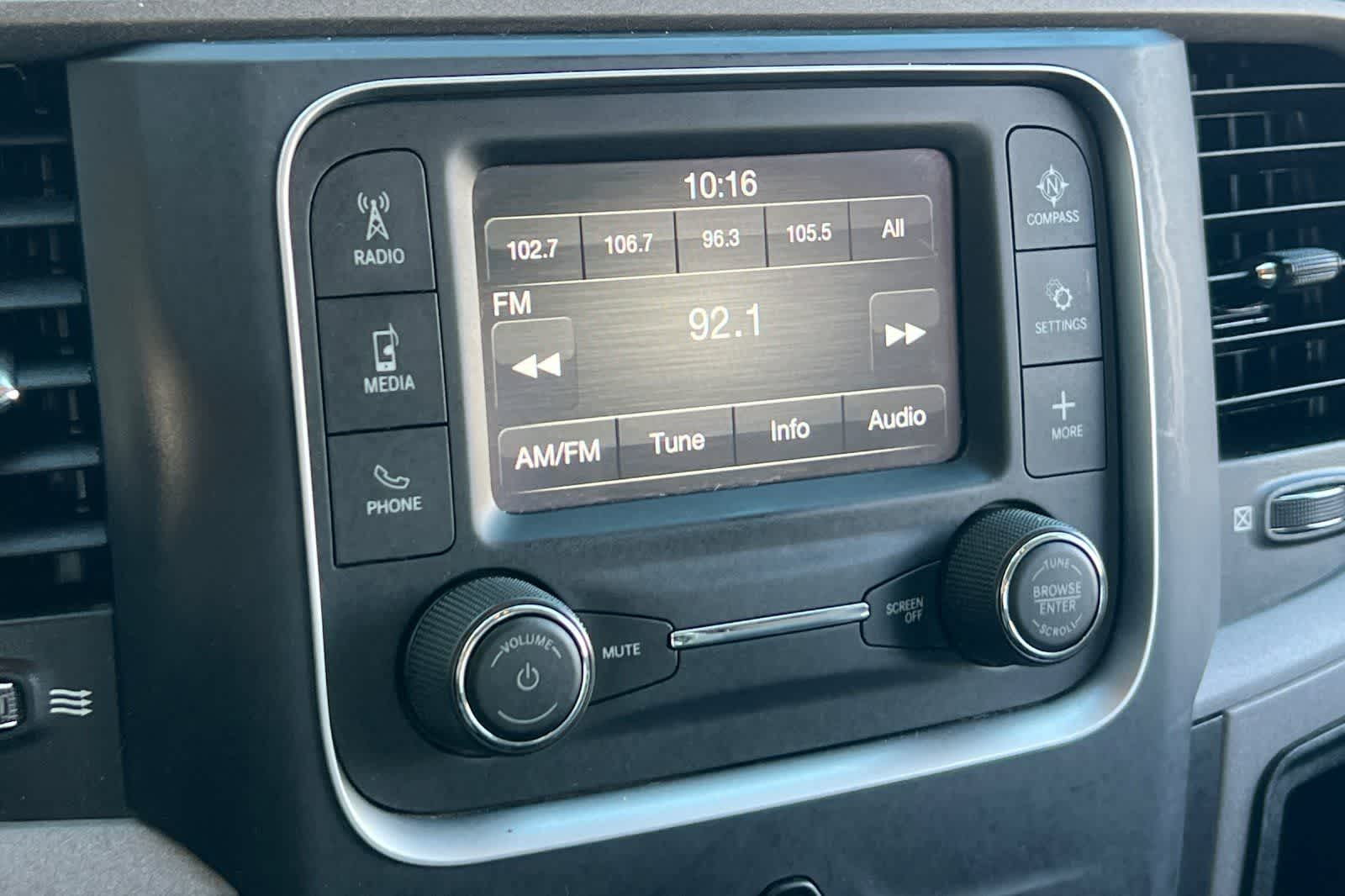 Thumbnail: 2023 RAM 1500 Classic - 21