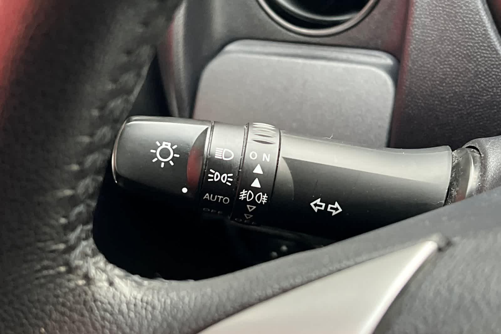 Thumbnail: 2016 Mitsubishi i-MiEV - 28