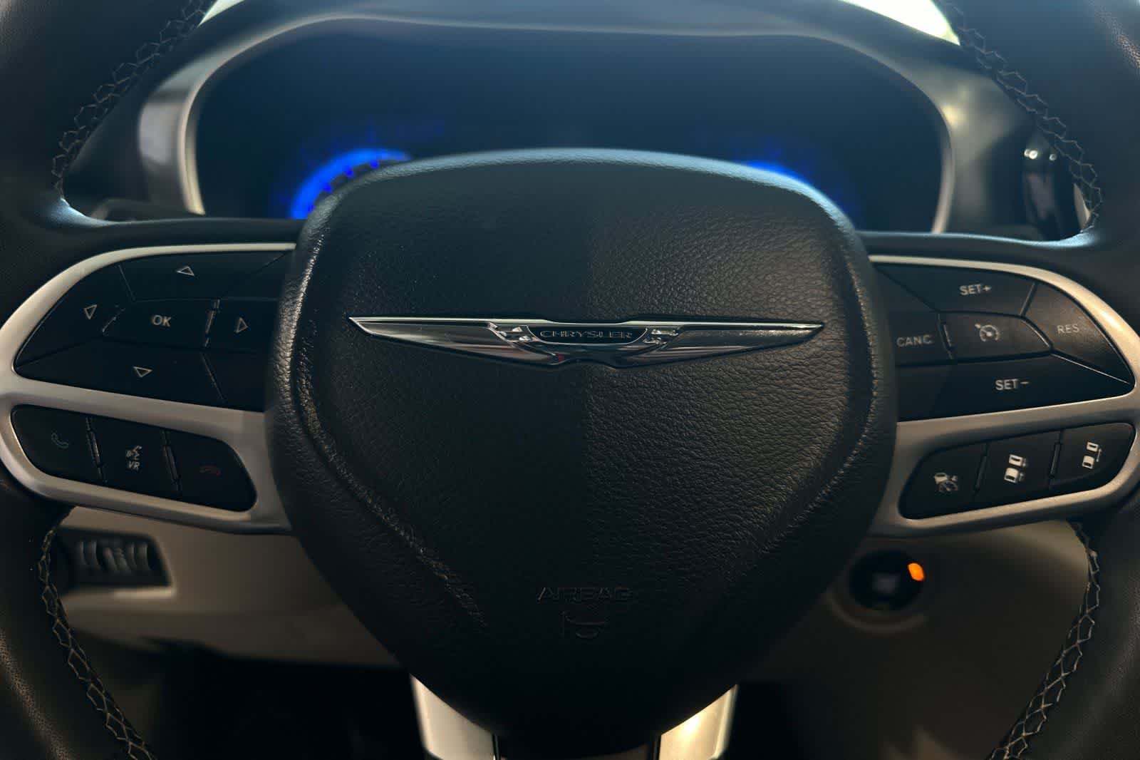 Thumbnail: 2022 Chrysler Pacifica - 29