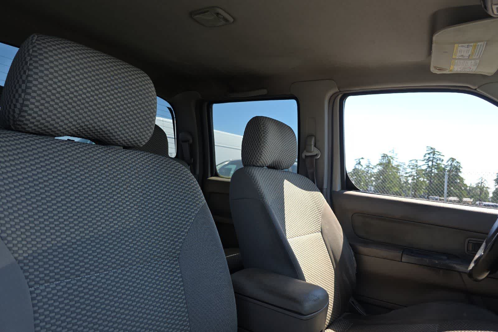 Thumbnail: 2002 Nissan Frontier - 18