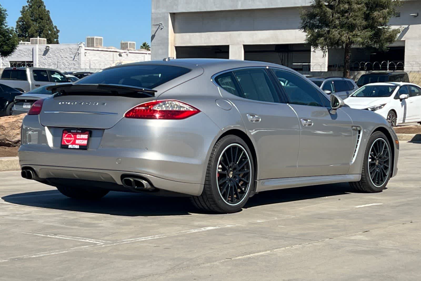 Thumbnail: 2013 Porsche Panamera - 3