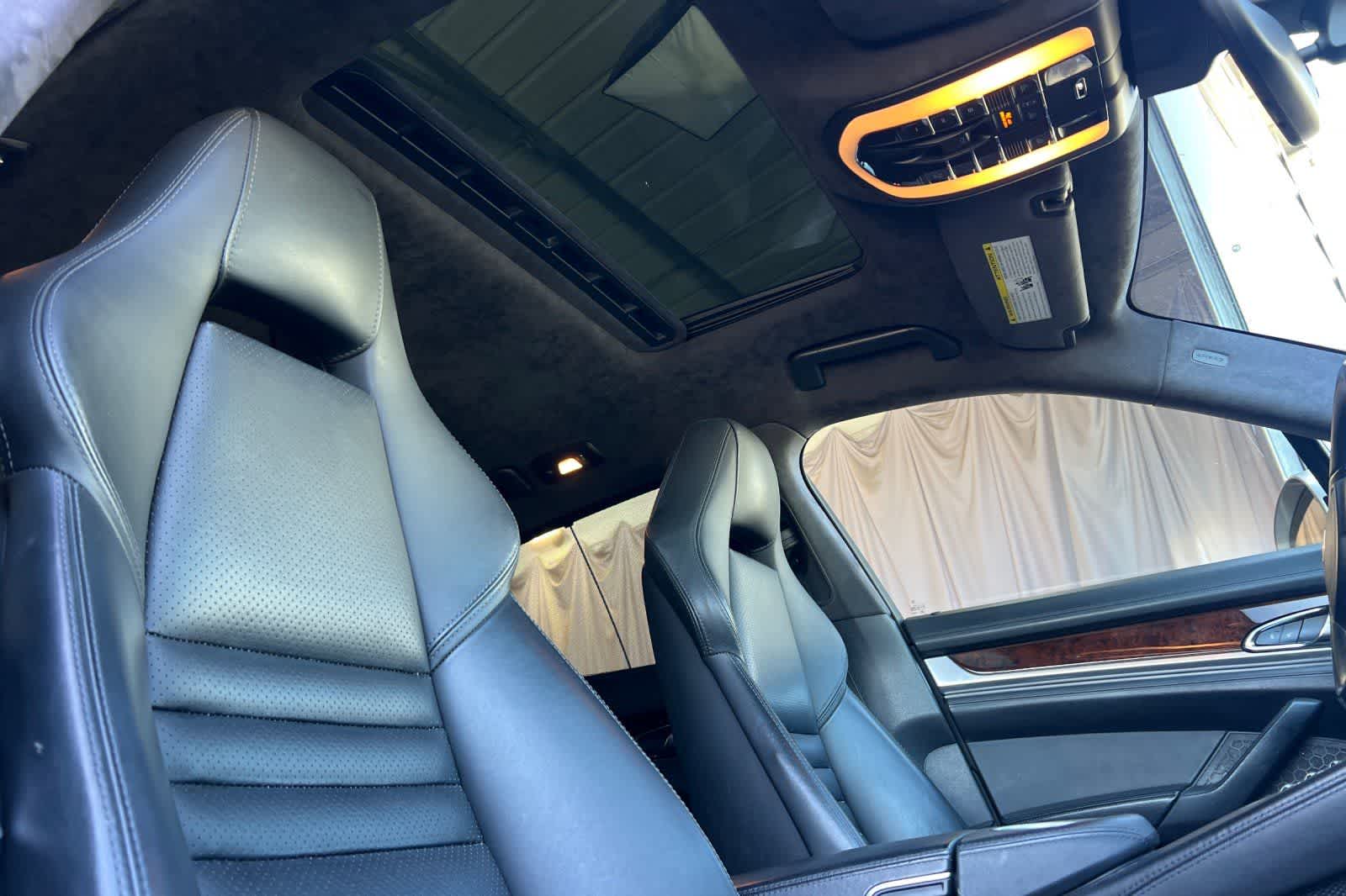 Thumbnail: 2013 Porsche Panamera - 19