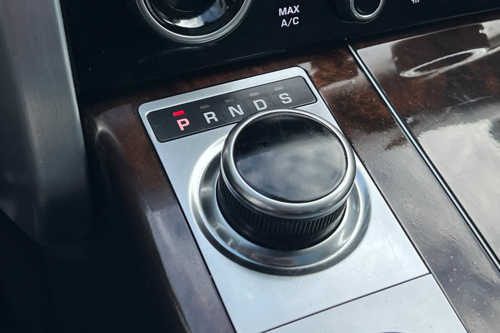 Thumbnail: 2021 Land Rover Range Rover - 29