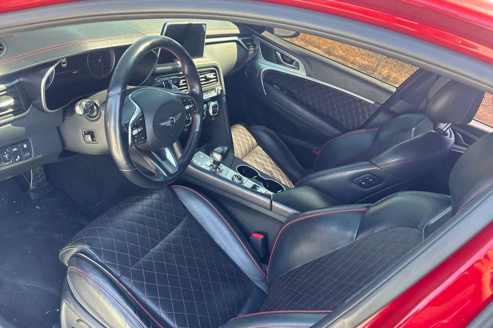 Thumbnail: 2019 Genesis G70 - 14
