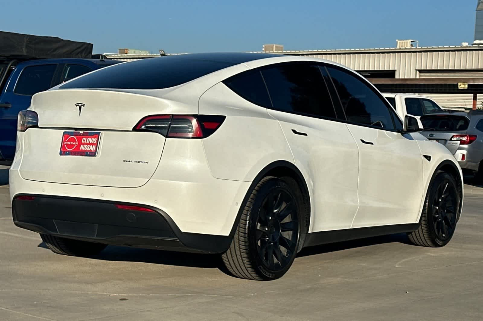 Thumbnail: 2022 Tesla Model Y - 3