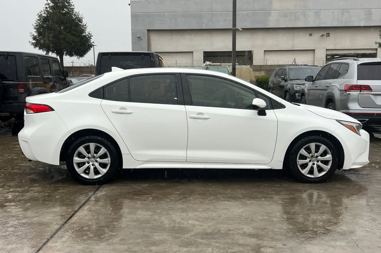 Thumbnail: 2023 Toyota Corolla - 9