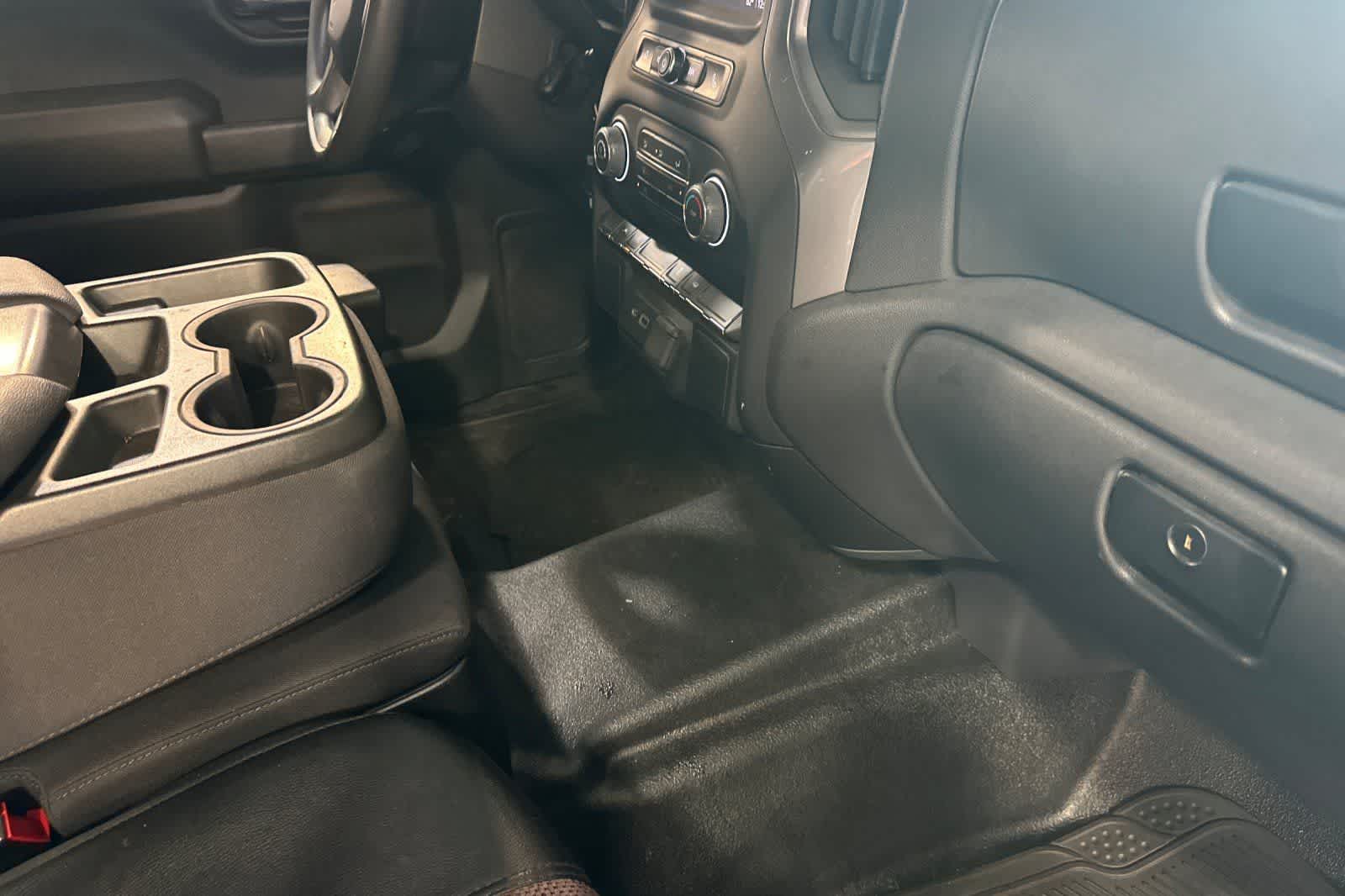 Thumbnail: 2022 Chevrolet Silverado 1500 - 17