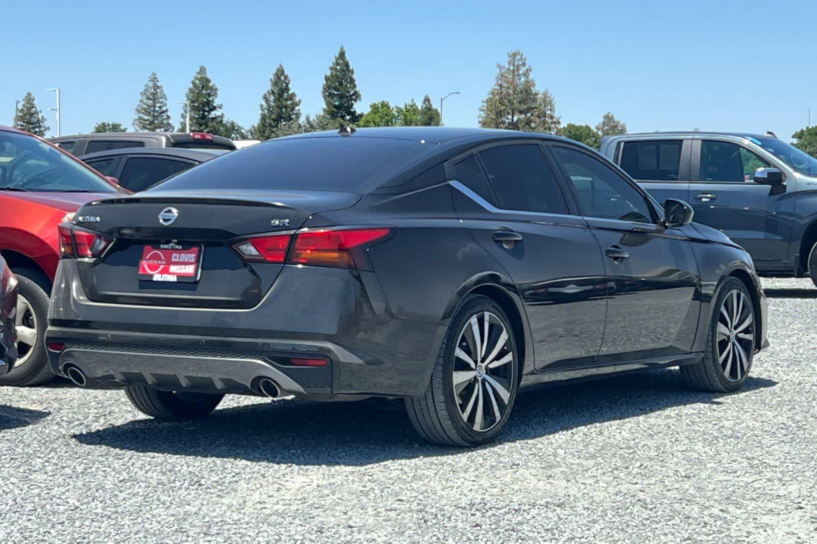 Thumbnail: 2020 Nissan Altima - 3