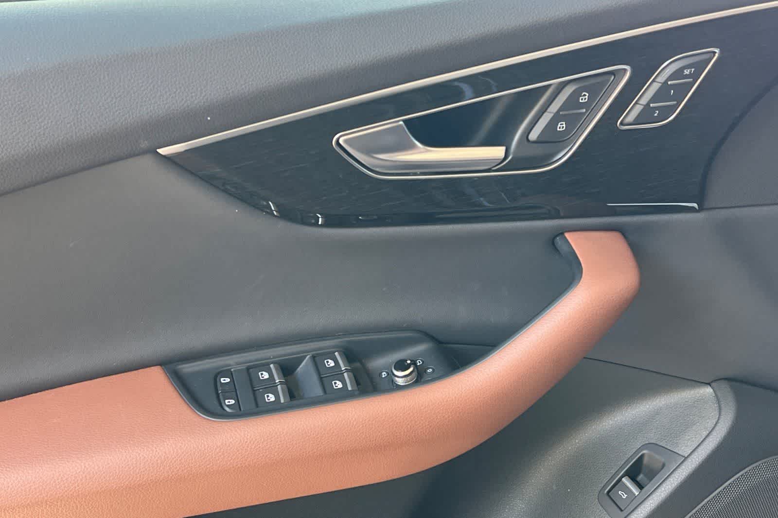 Thumbnail: 2021 Audi Q7 - 15