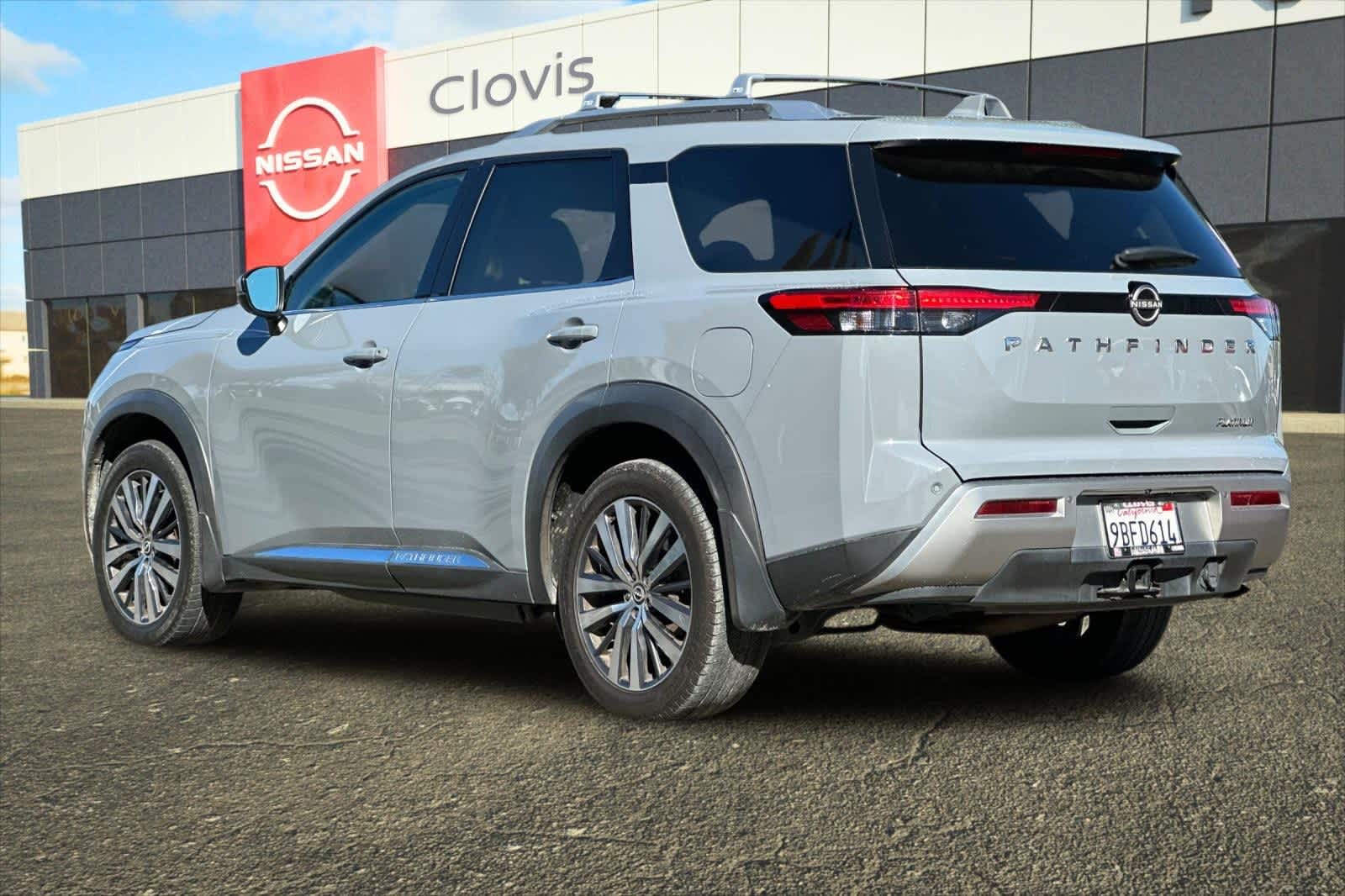 Thumbnail: 2022 Nissan Pathfinder - 7