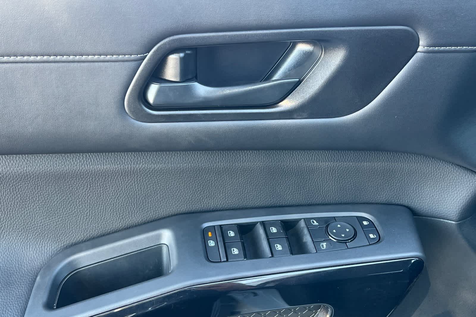 Thumbnail: 2025 Nissan Pathfinder - 13