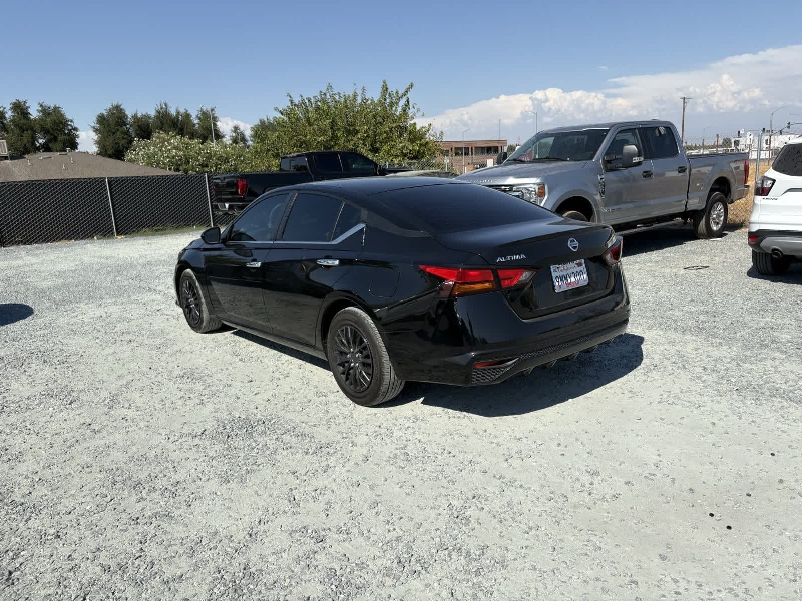 Thumbnail: 2022 Nissan Altima - 3
