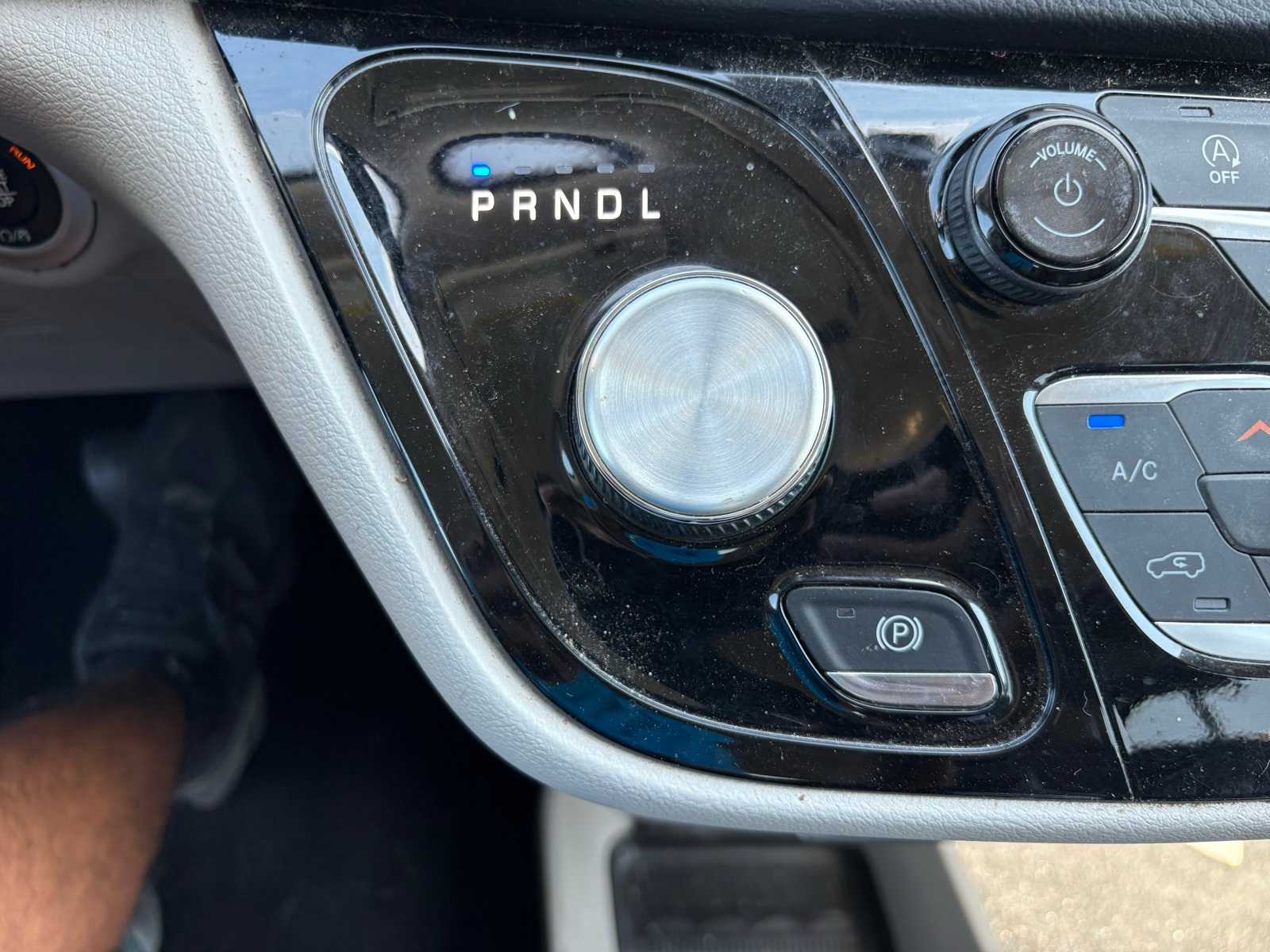 Thumbnail: 2019 Chrysler Pacifica - 19