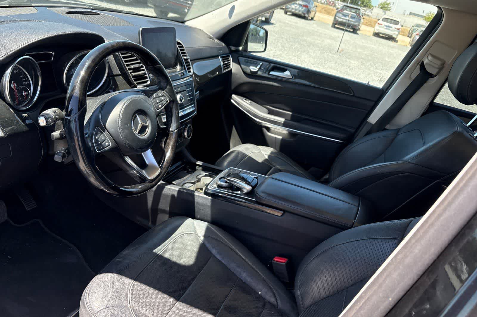 Thumbnail: 2018 Mercedes-Benz GLS - 14
