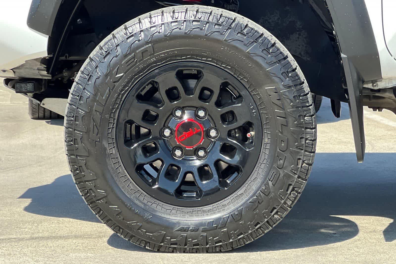 Thumbnail: 2019 Toyota Tacoma - 35