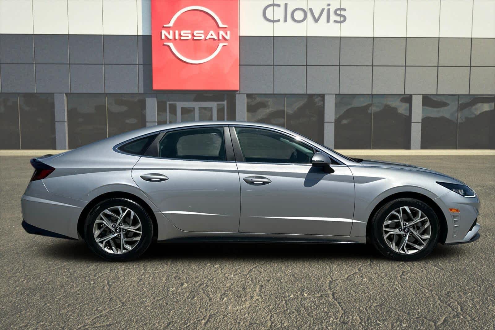 Thumbnail: 2023 Hyundai Sonata - 9