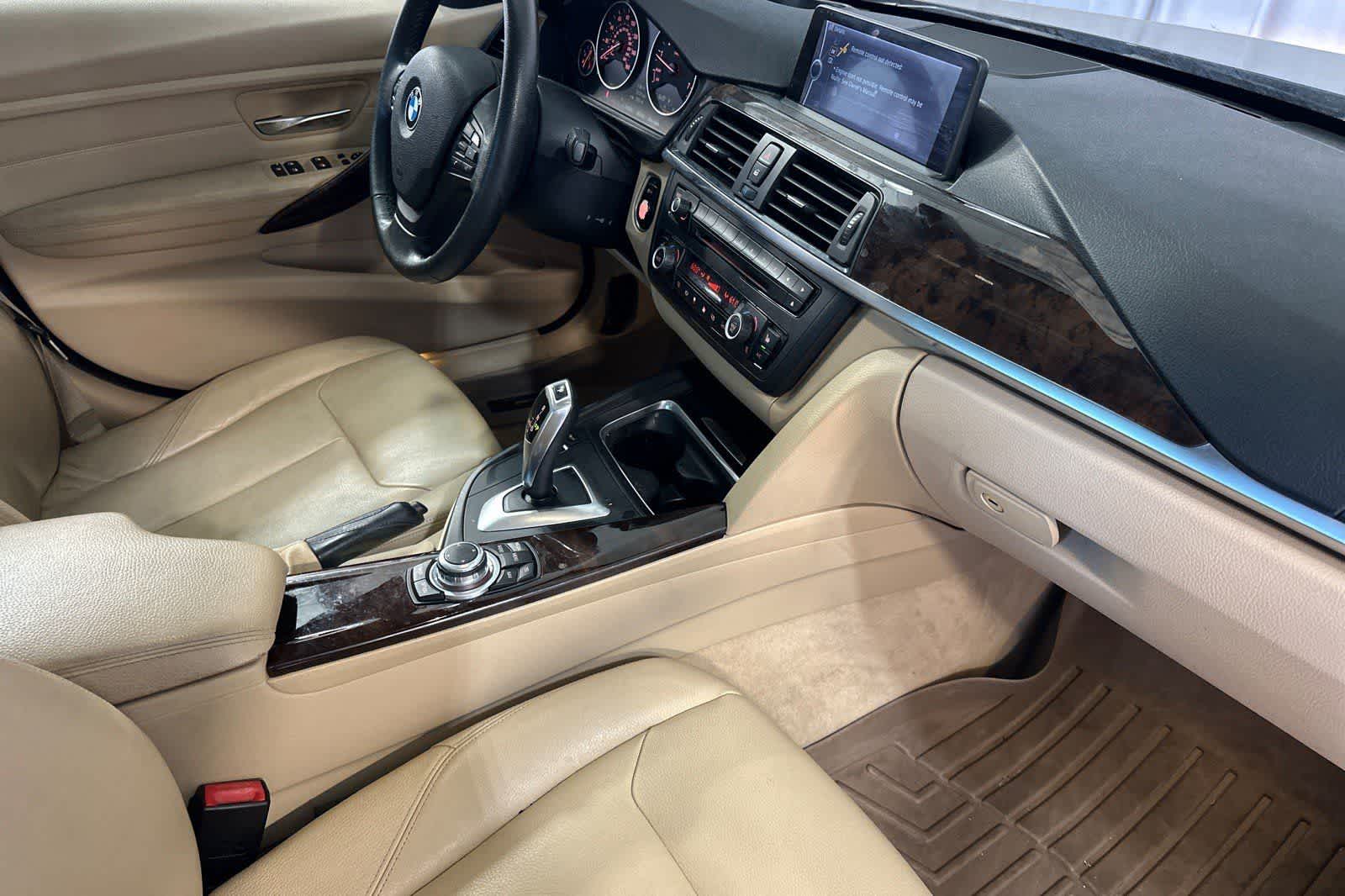Thumbnail: 2013 BMW 3 Series - 13