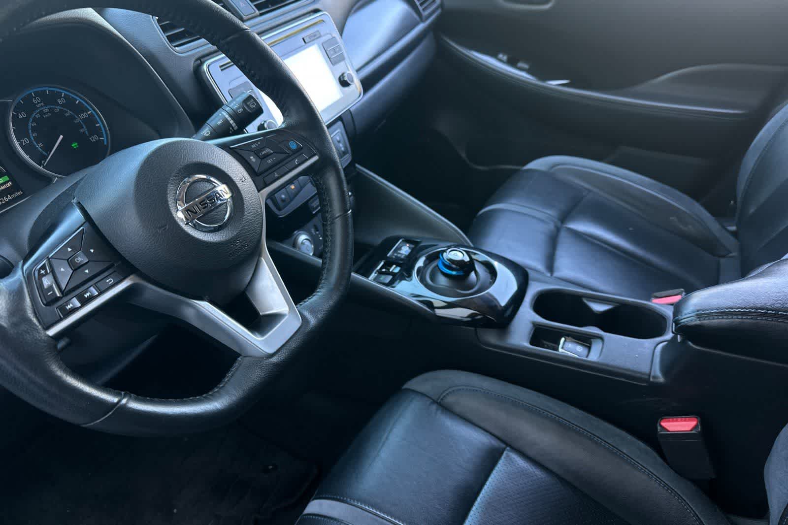 Thumbnail: 2018 Nissan Leaf - 14