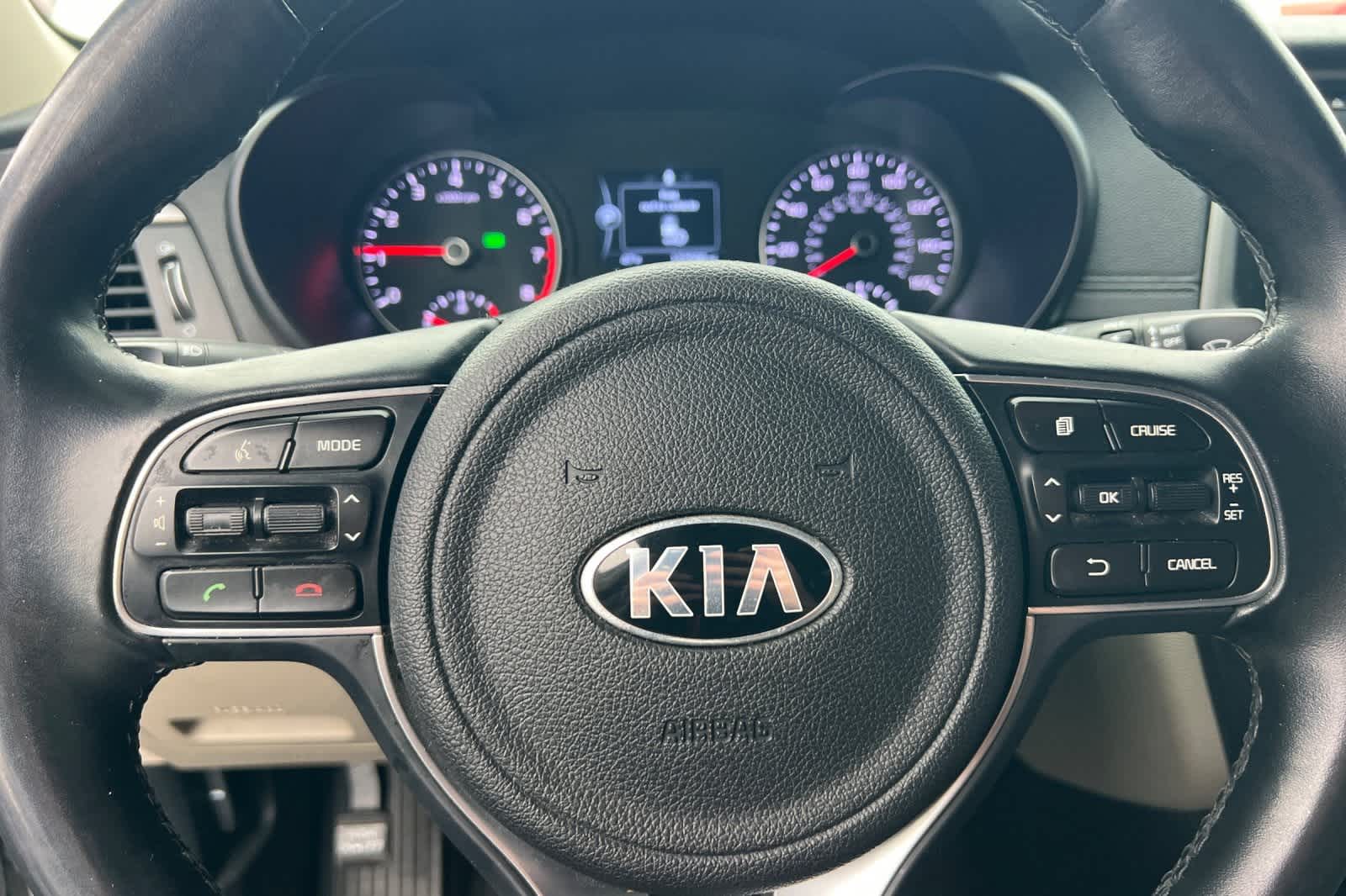 Thumbnail: 2016 Kia Optima - 25