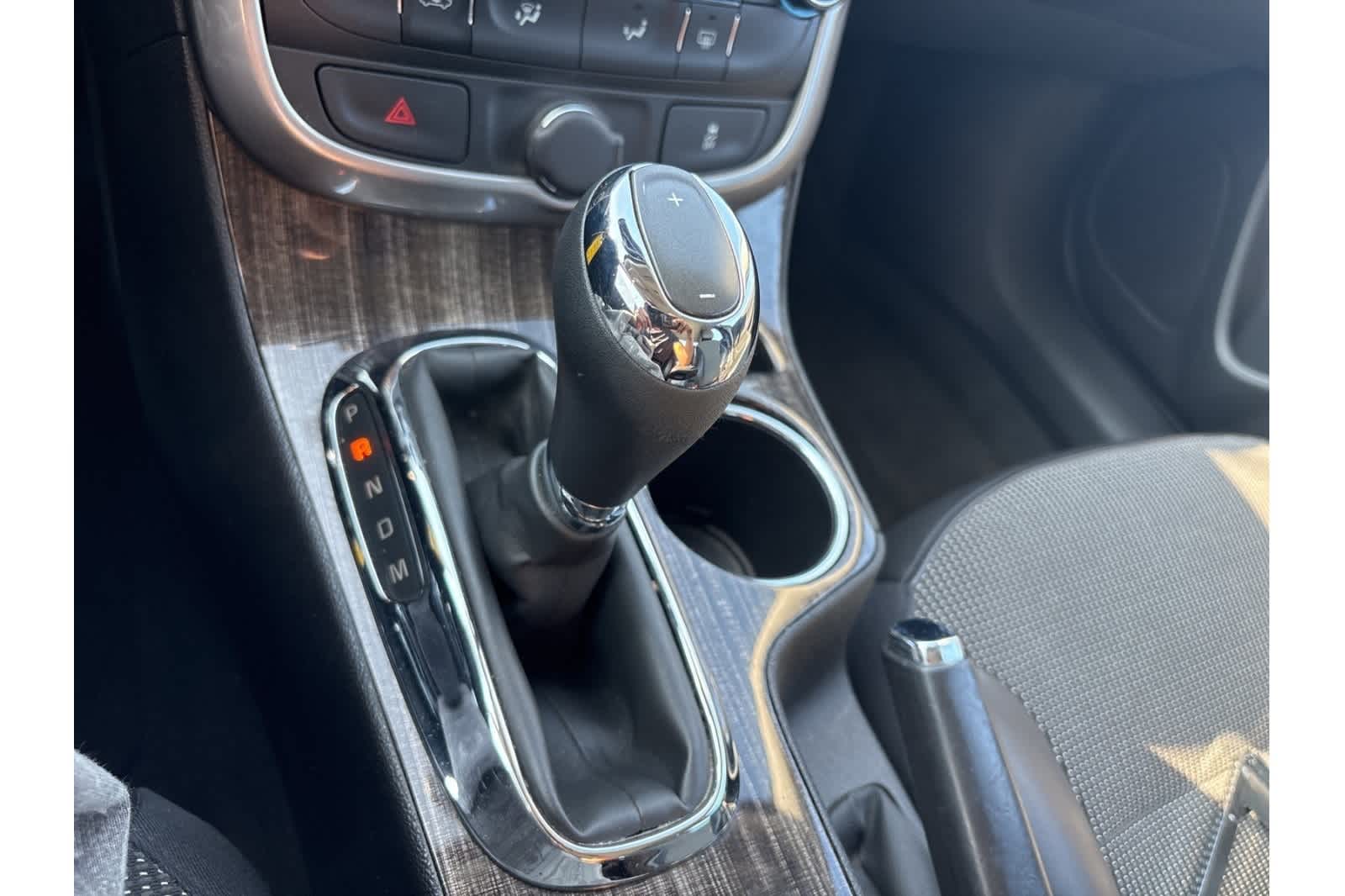 Thumbnail: 2015 Chevrolet Malibu - 21