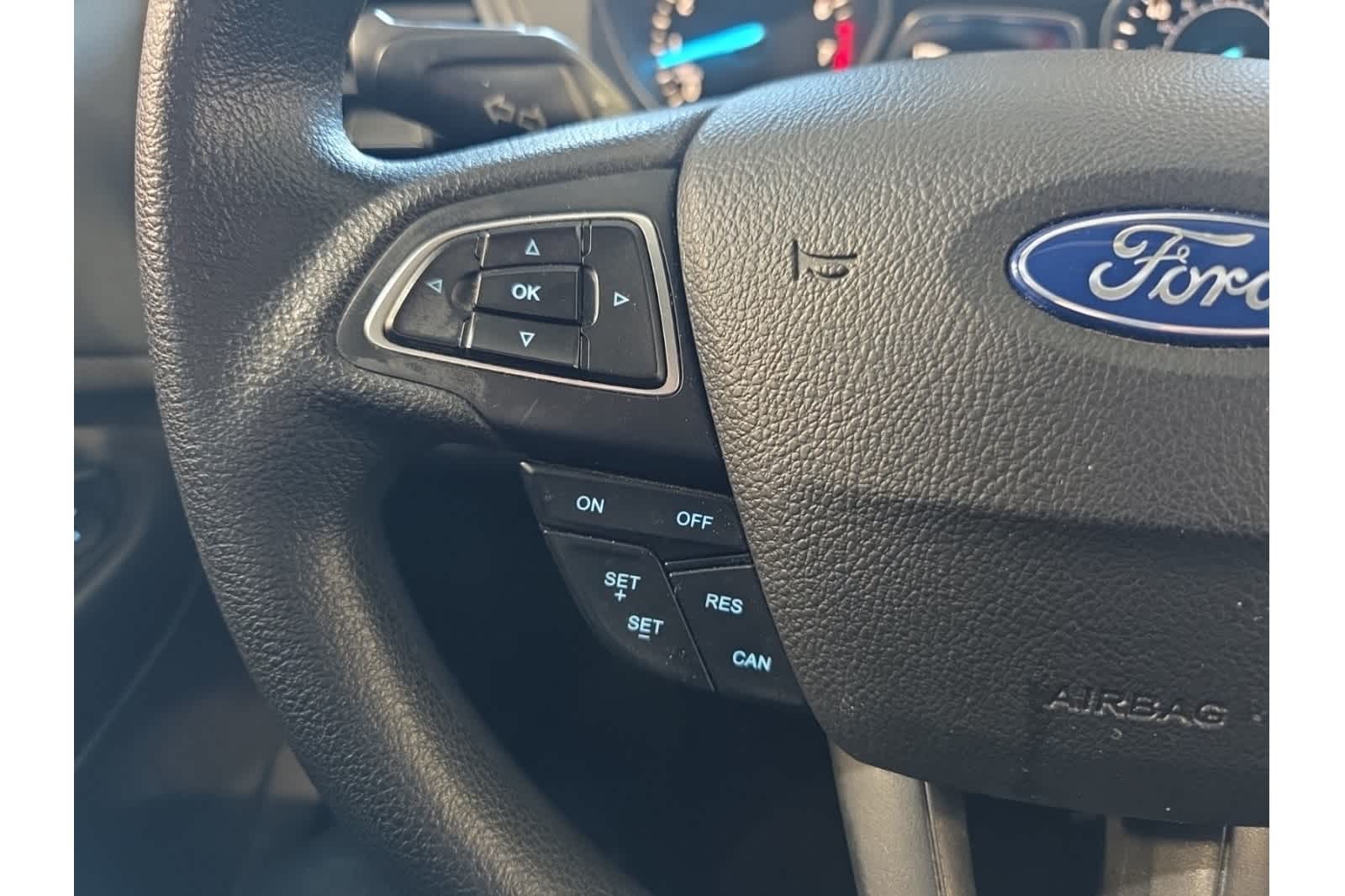 Thumbnail: 2017 Ford Escape - 25