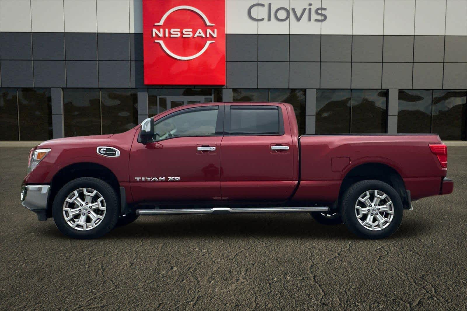2017 Nissan Titan SL 6