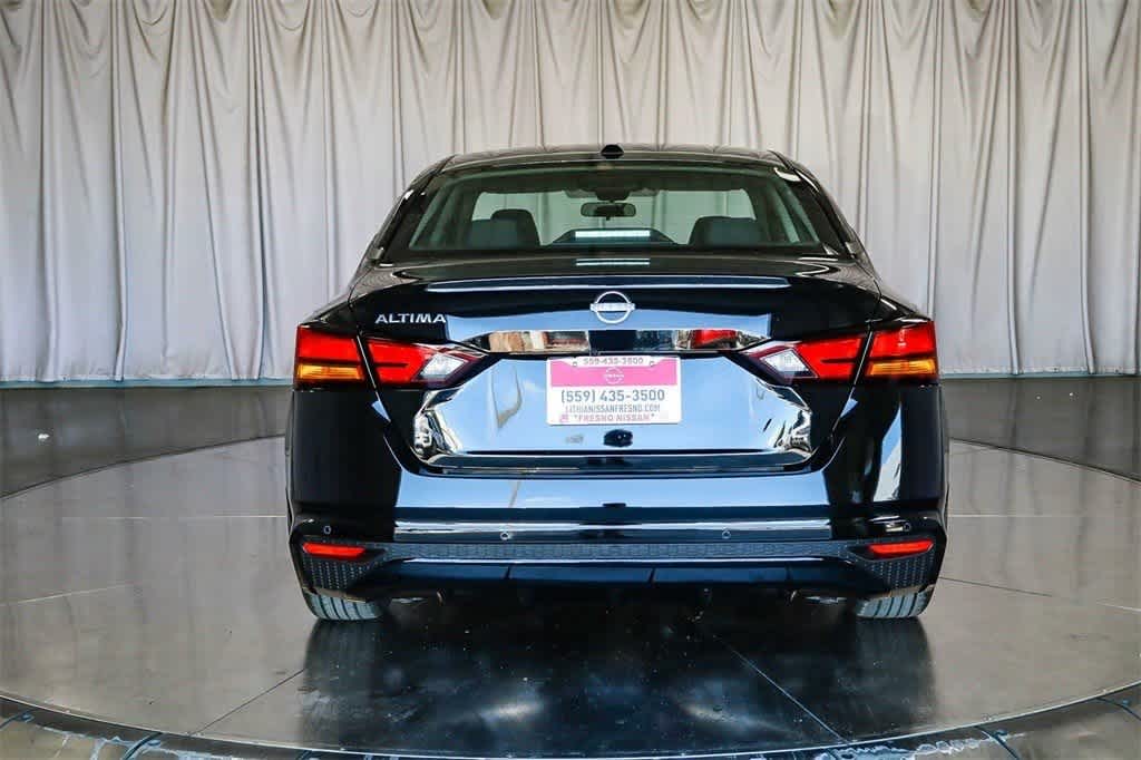 Thumbnail: 2025 Nissan Altima - 4