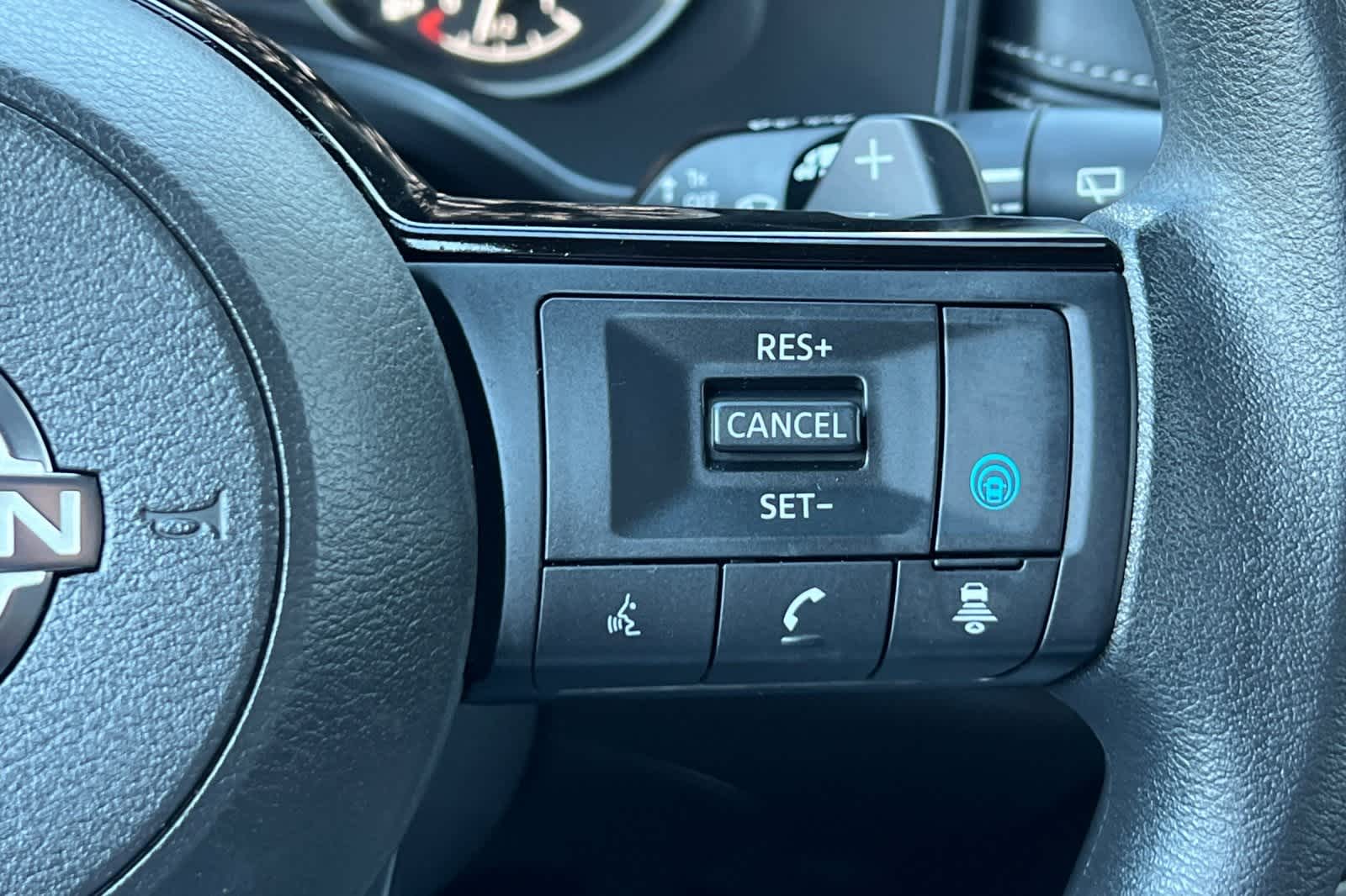 Thumbnail: 2023 Nissan Rogue - 30