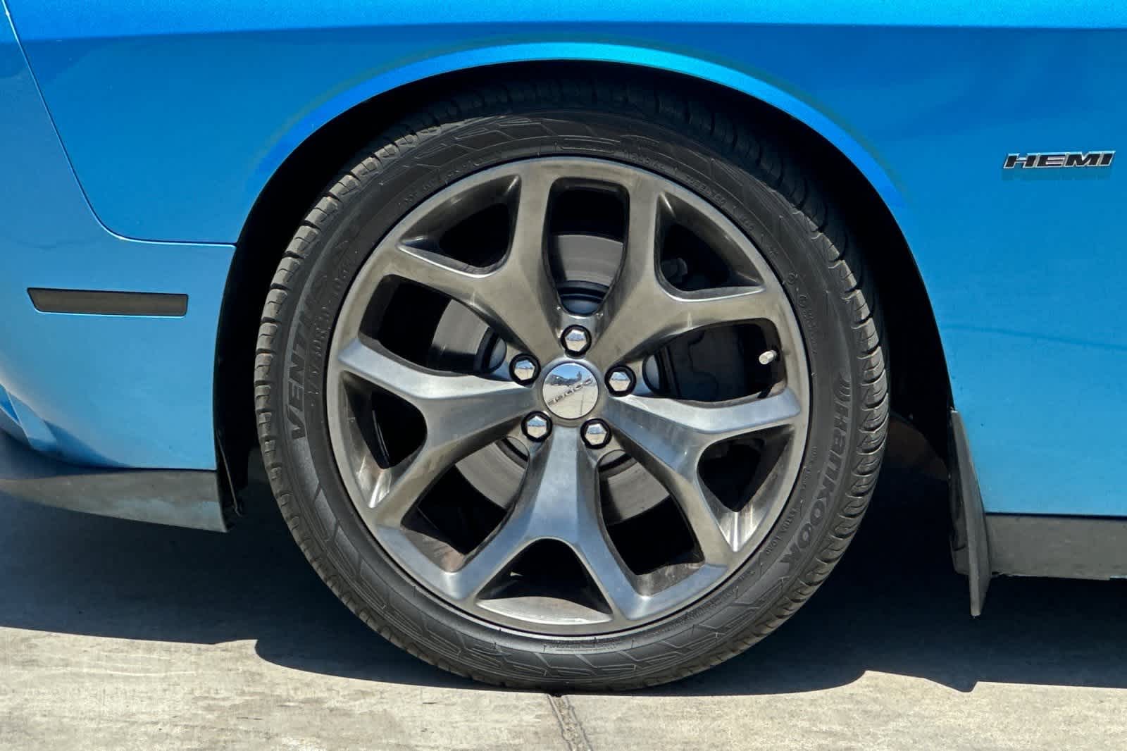 Thumbnail: 2015 Dodge Challenger - 12
