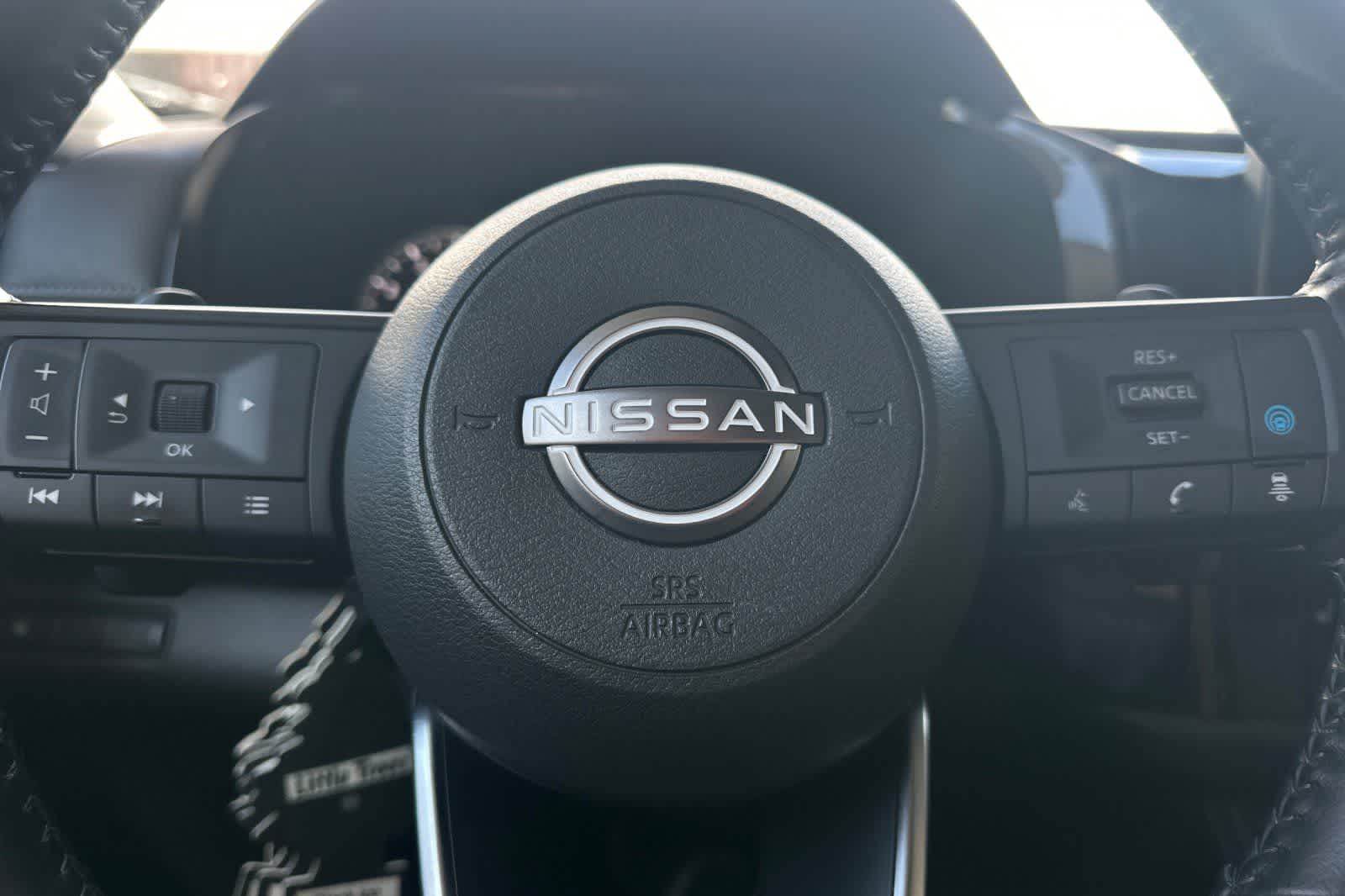 Thumbnail: 2024 Nissan Pathfinder - 24