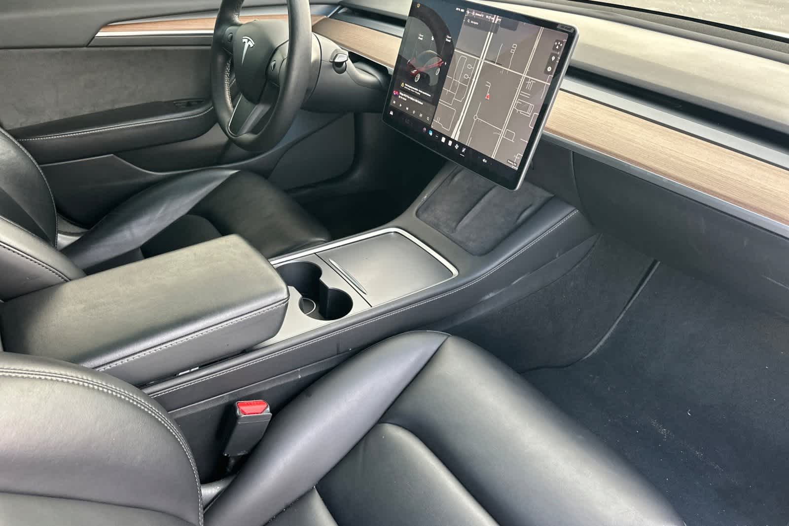 Thumbnail: 2021 Tesla Model 3 - 16