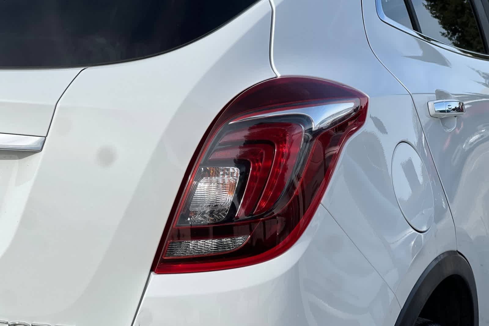 Thumbnail: 2019 Buick Encore - 34