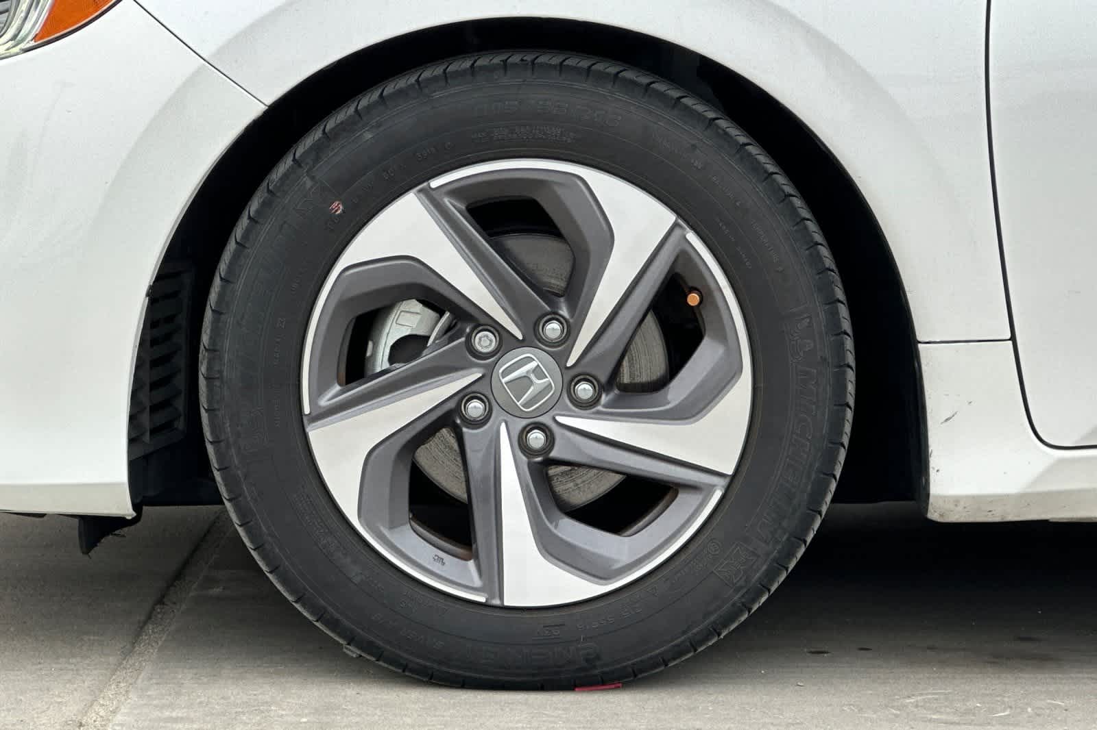 Thumbnail: 2019 Honda Insight - 27