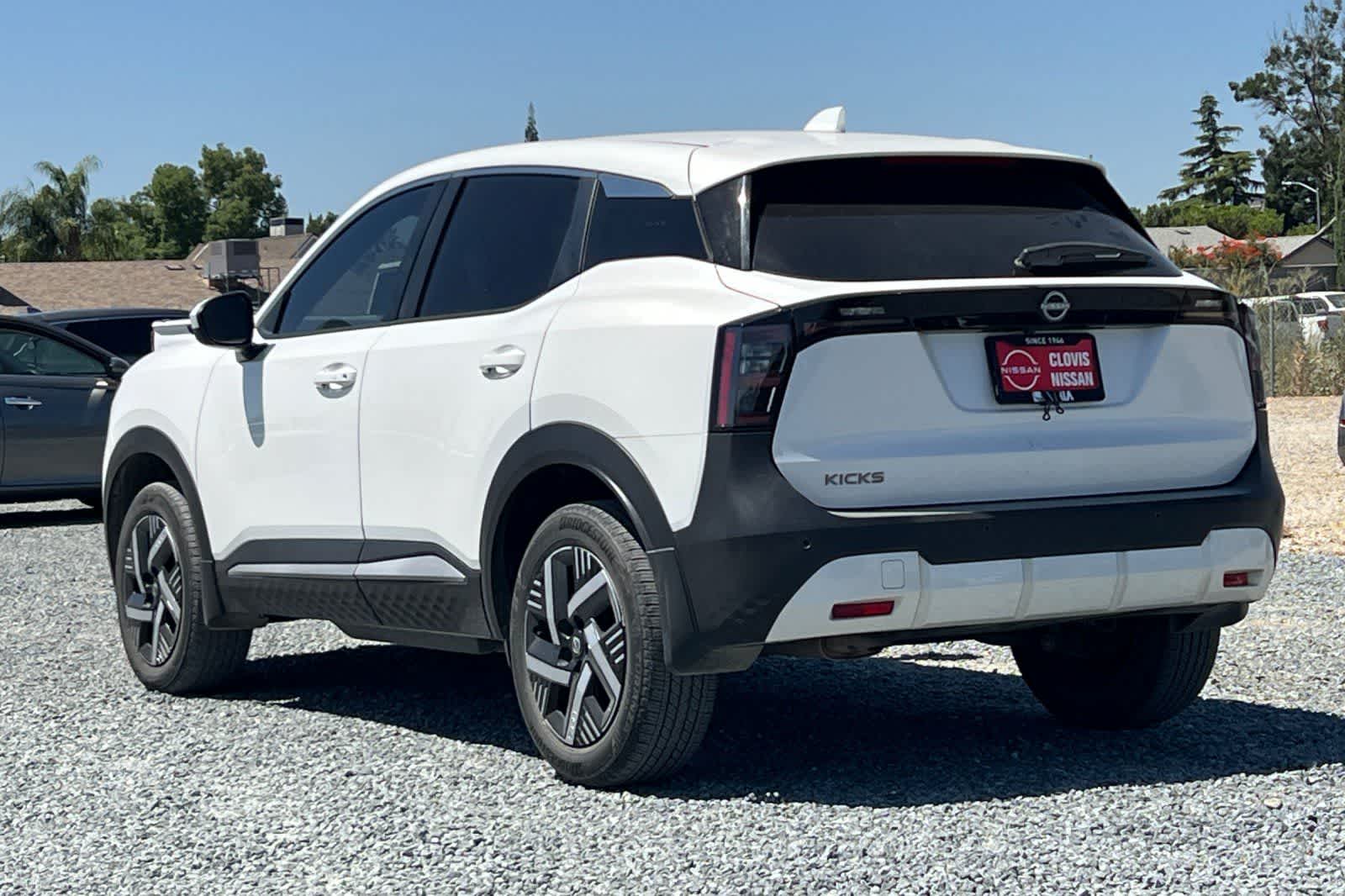 Thumbnail: 2025 Nissan Kicks - 7